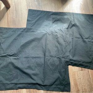 Black Pillowcases Set